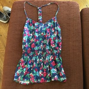 Flowery tank